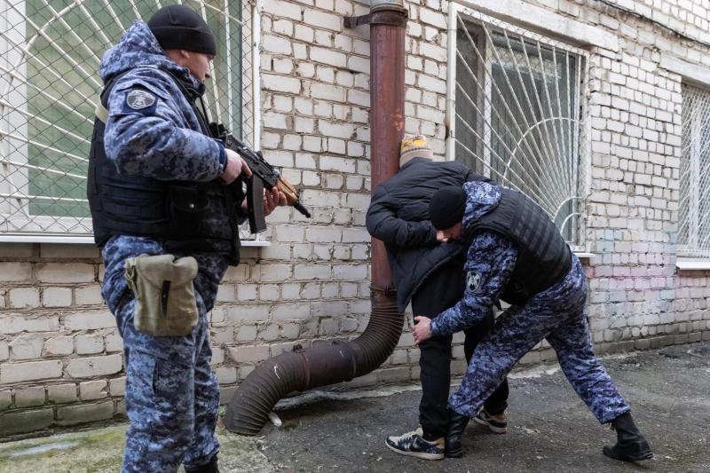 В Брянской области росгвардейцы задержали нетрезвого дебошира