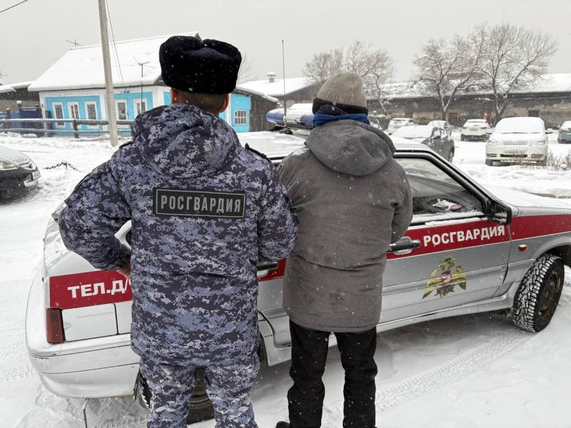 Самовольно оставившего воинскую часть кызылчанина задержали росгвардейцы