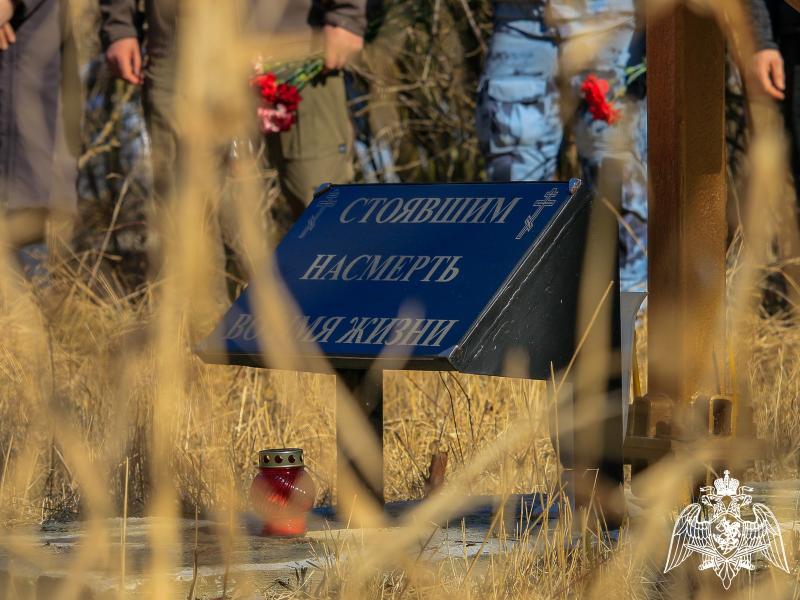 На Ставрополье почтили память погибших при исполнении служебного долга сотрудников ОМОН