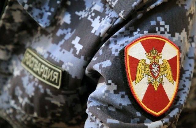 В преддверии 8 марта в Пушкинском ОВО поздравили женский коллектив