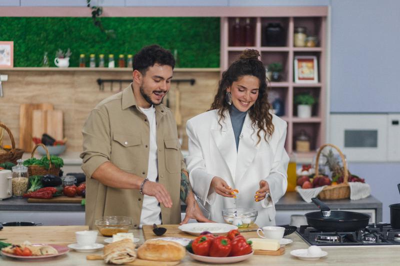 Утро будет вкусным! ТНТ запускает новое воскресное кулинарное шоу «Время завтрака!»