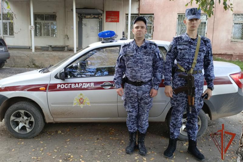 Росгвардейцы в Иркутской области помогли доставить в медучреждение ребёнка, пострадавшего в ДТП