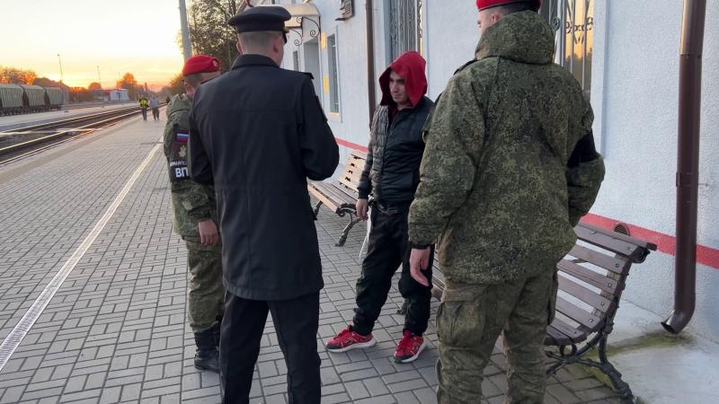 В Гусеве военные следователи продолжают выявлять натурализованных граждан России, самостоятельно не вставших на воинский учет.