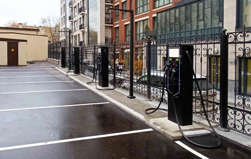 PUNKT E заряжает электромобили в автопарках министерств