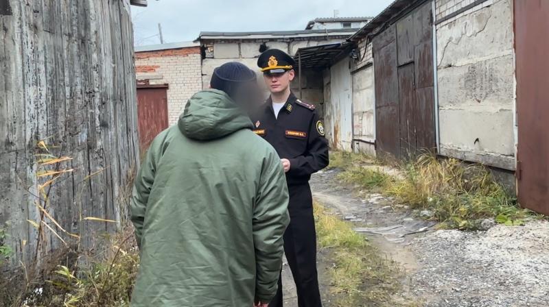 В Северодвинске проведен рейд по выявлению натурализованных граждан, не вставших на воинский учет