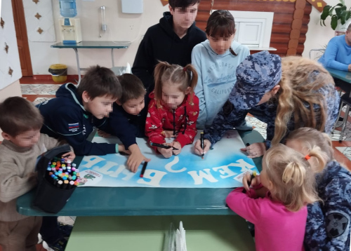 Сотрудники вневедомственной охраны Росгвардии посетили воспитанников социального приюта «Орешек» в Тамбовской области