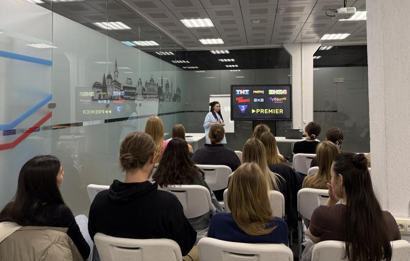 Эксперт ГПМ РТВ в Омске рассказала студентам об инструментах PR-продвижения в социальных сетях