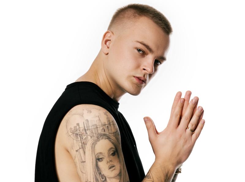 «НИТИ»: DEEMY отвечает на хейт в своем новом провокационном треке