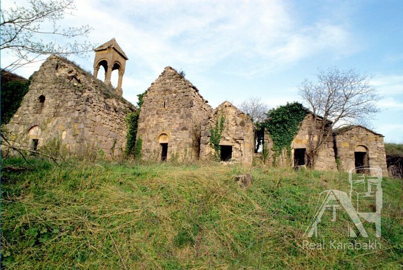 Арцахская школа архитектуры