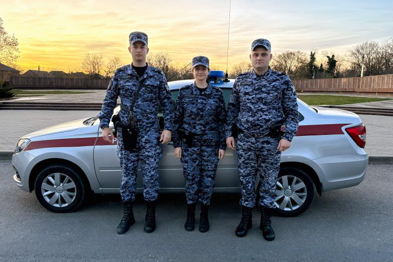 В Крымске росгвардейцы оперативно доставили в больницу пострадавшего велосипедиста