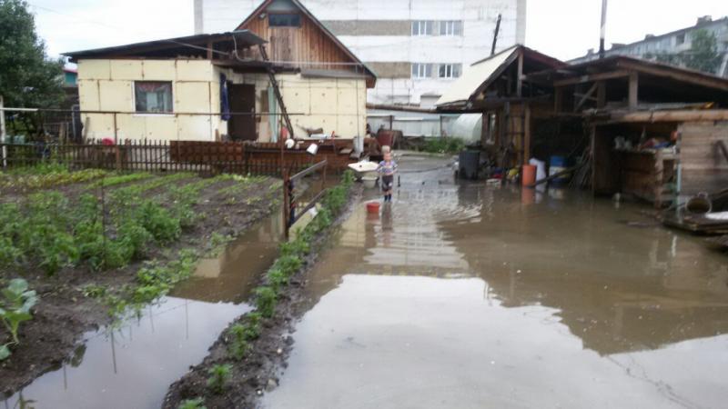 Амурские активисты ОНФ взяли на контроль проблему подтопления домов в поселке Новобурейский
