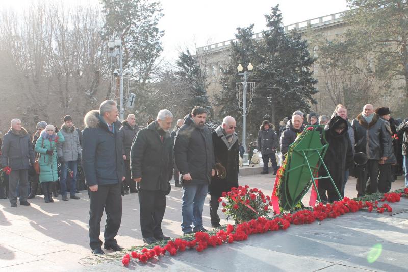Волгоградские активисты Народного фронта почтили память защитников Сталинграда