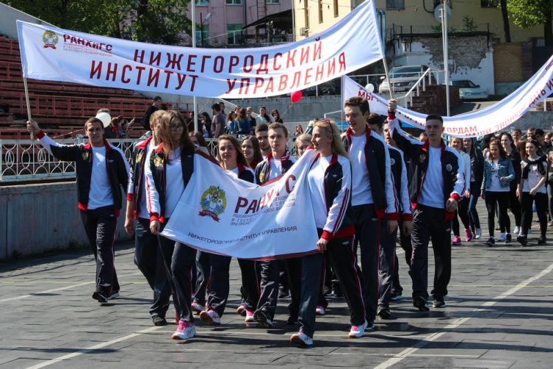 Около тысячи студентов приняли участие в военно-патриотических спортивных играх на стадионе «Динамо»