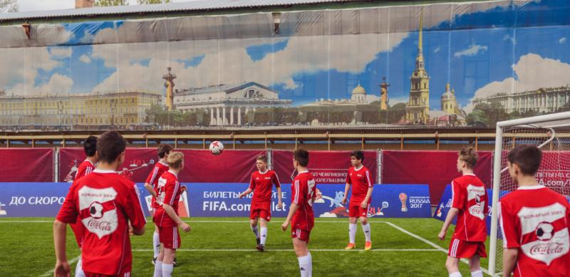 24 команды из Красноярского края поборются за право попасть в международный футбольный лагерь в рамках турнира «Кожаный мяч – кубок Coca-Cola»